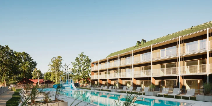 Keď sa vám nebude chcieť variť v modernej kuchyni, zájdite do niektorej z blízkych reštaurácií. Do 200 m od apartmánov ich je hneď niekoľko.
