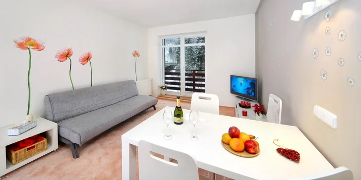 Dorazit můžete s rodinou nebo kamarády. Do apartmánů se vejdou až 4 osoby. 