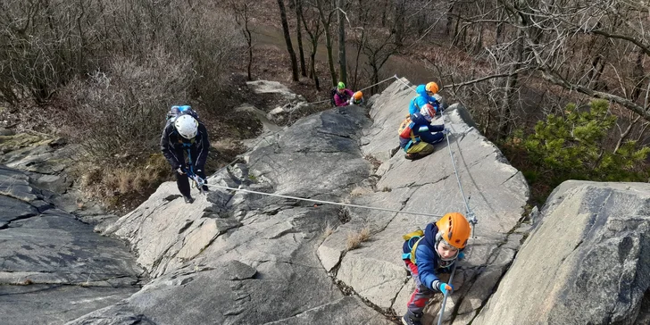 Adrenalin a výhledy si užijete v Mostě na Hněvíně. 