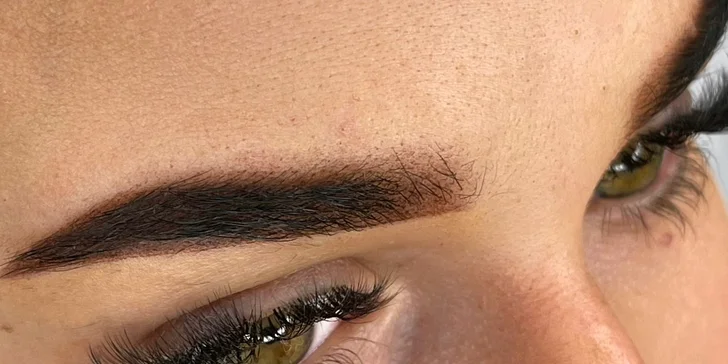 Luxus trvale krásného vzhledu, který působí naprosto přirozeně, vám dopřeje permanentní make-up v salonu Butterfly Touch. 