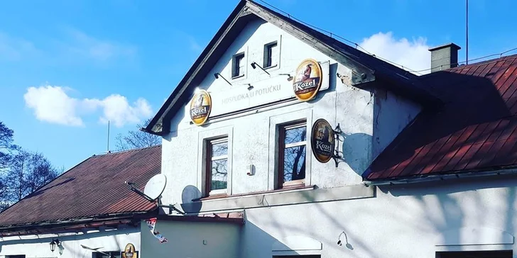 Spláchňete žízeň - na čepu je Radegast Ryze Hořká 12, tradiční Pilsner Urquell, Kofola a Vinea Frizzante.