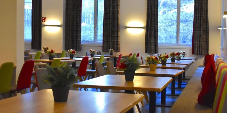 Ubytujete se v tříhvězdičkovém Sporthotelu Zederhaus. 