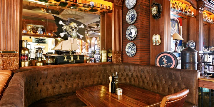 Restaurace se nachází 2 minuty chůze od zastávky Národní třída.
