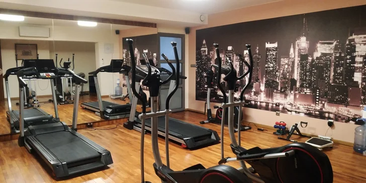 Aktívny oddych potom ponúka fitness centrum, fanúšikovia hier využijú biliard, stolný tenis aj Xbox.