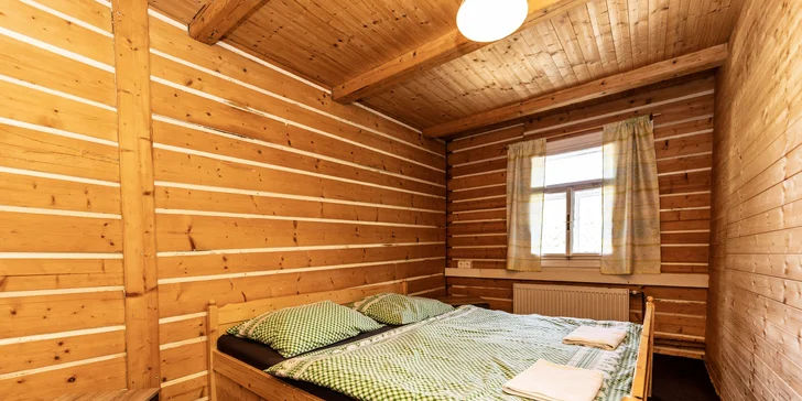 Na výběr máte také prostornější apartmány pro 4 až 5 hostů s vlastní koupelnou.