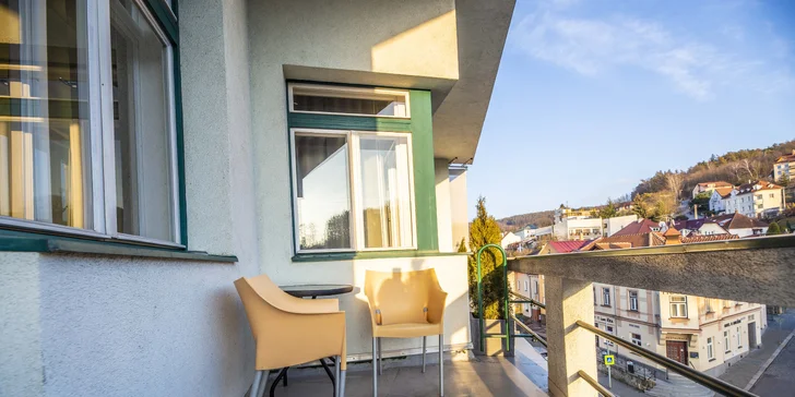 Některé pokoje mají i balkon.