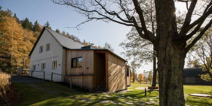 Ubytujete se v luxusním apartmánu nebo pokoji typu Standard.