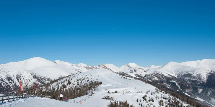 V zimě vás potěší lyžařský areál Bad Kleinkirchheim, který nabízí na 100 kilometrů sjezdovek.