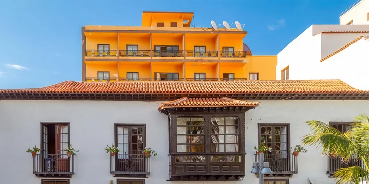 Hotel se nachází jen kousíček od historického centra města.