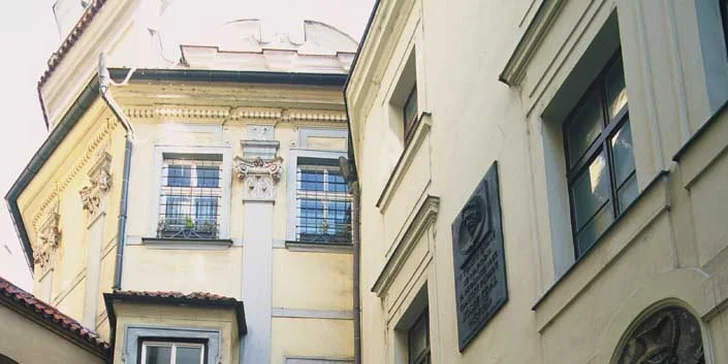 Restaurace U Zlaté konvice vstup z Melantrichovy ulice