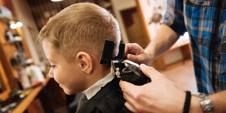 Malí či velcí, líbit se chtějí všichni: péče v barber shopu pro tátu i syna