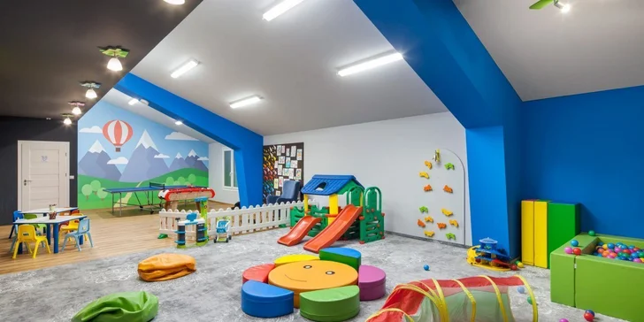 Nejmenší hosty jistě potěší dětský koutek.