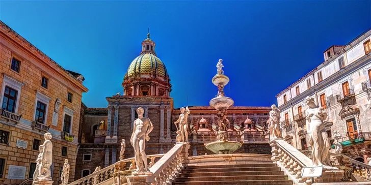 V rámci zájezdu navštívíte také hlavní město Palermo nebo Taorminu, která je považována za jedno z nejkrásnějších měst světa.
