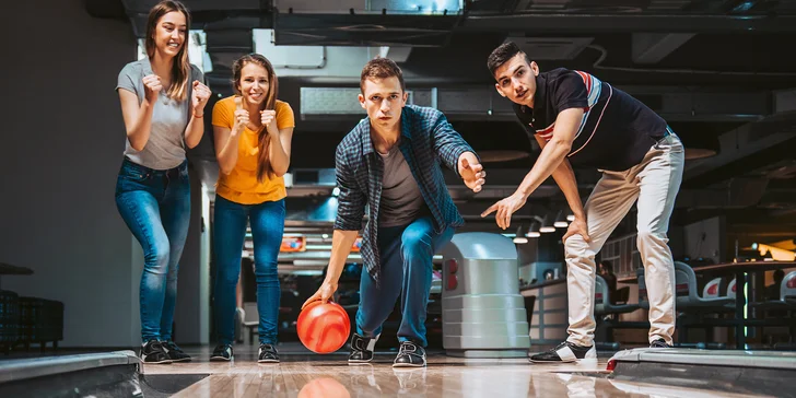 Hodina bowlingu až pro 6 hráčů a 300g namíchaný tatarák nebo dvě mojita