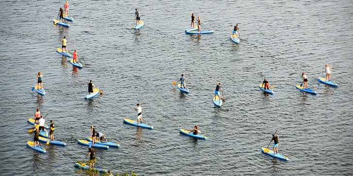 V ceně voucheru máte zapůjčení paddleboardu, vesty, pádla a bezpečnostního leashe.