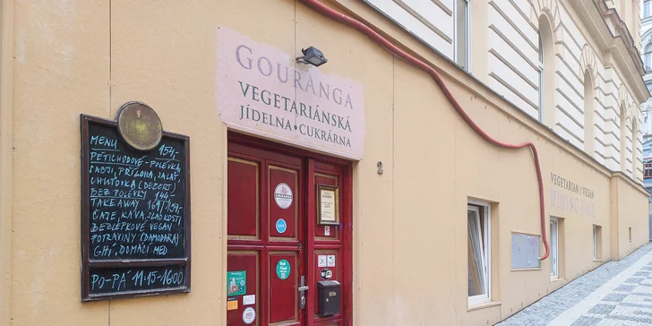 Kurzem vás provede kuchař restaurace Gouranga na Žižkově. 
