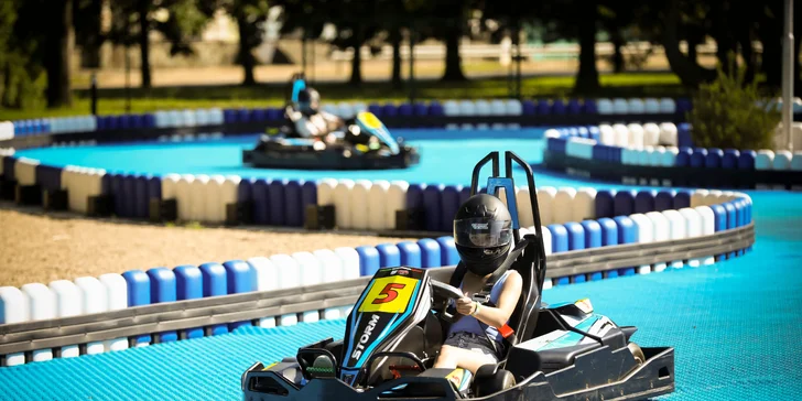 Součástí balíčku je vstup do zábavního centra FunCity pro každého. 