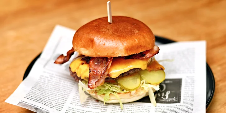 Burger si budete vybírat ze 3 variant. 