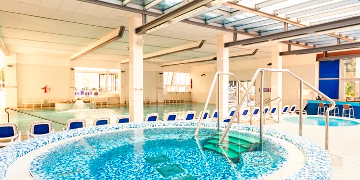 Součástí voucheru je i neomezený vstup do spa zóny ve vedlejším hotelu.