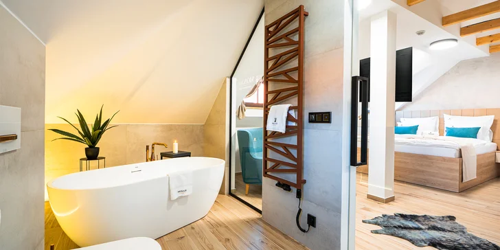 Ubytujete se v krásně zařízeném dvoulůžkovém pokoji nebo apartmánu. 