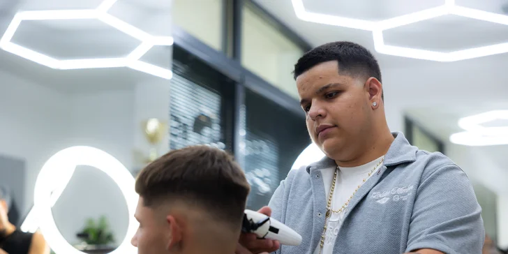 Postará sa o vás skúsený barber Ali G.