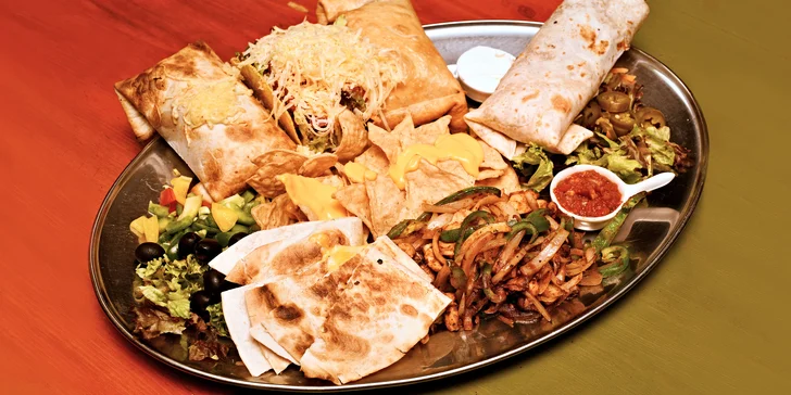 Degustační mexické menu pro 2 nebo 3–4 osoby: tacos, quesadilla i steaky