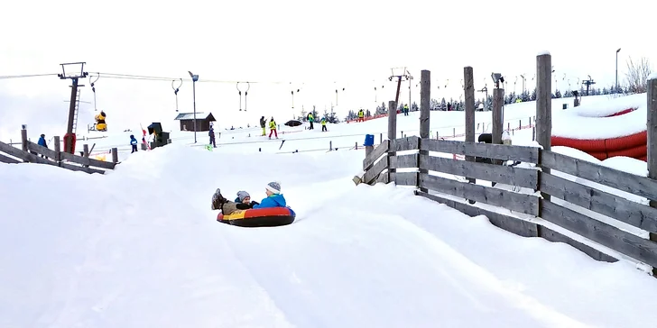 Snowtubing v areálu Novako na Božím Daru je boží zábava pro děti i dospělé. 