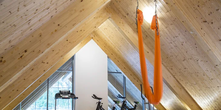 V hotelu je také fitness centrum.