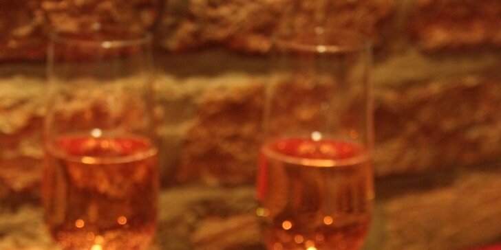 Slavnostní valentýnské menu ve vinárně Malá Eliška