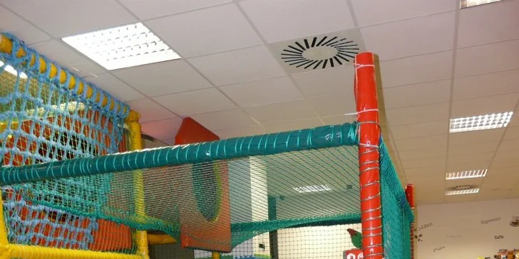 Celodenní vstup do dětského centra Play Factory