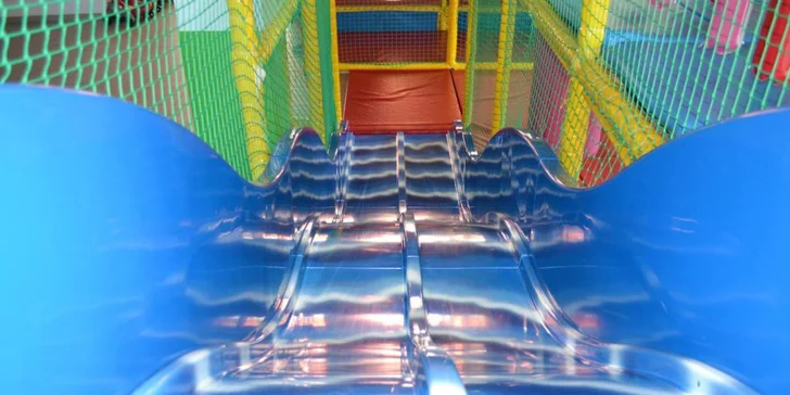 Celodenní vstup do dětského centra Play Factory