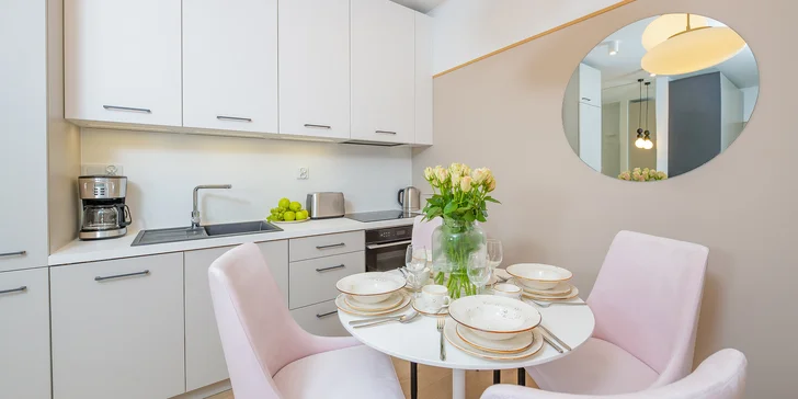 Vo všetkých apartmánoch je plne vybavená kuchynka.