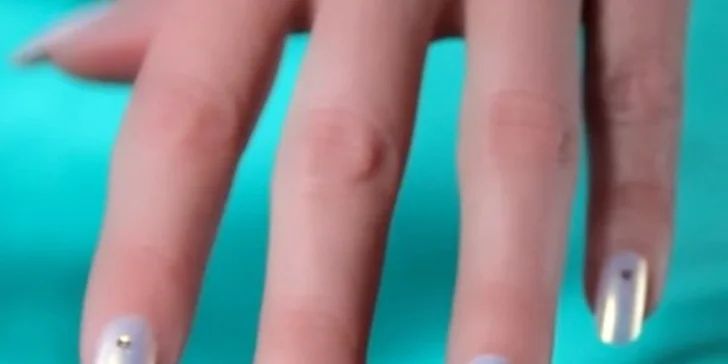 Kurz aplikace gel laku a zpevnění nehtů v Brně