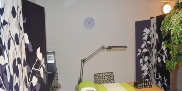 Kurz aplikace gel laku a zpevnění nehtů v Brně