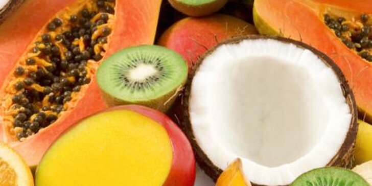 Masáž olejem s vůní ráje – s výtažky z kokosového ořechu, semen papáji a mandlových jader