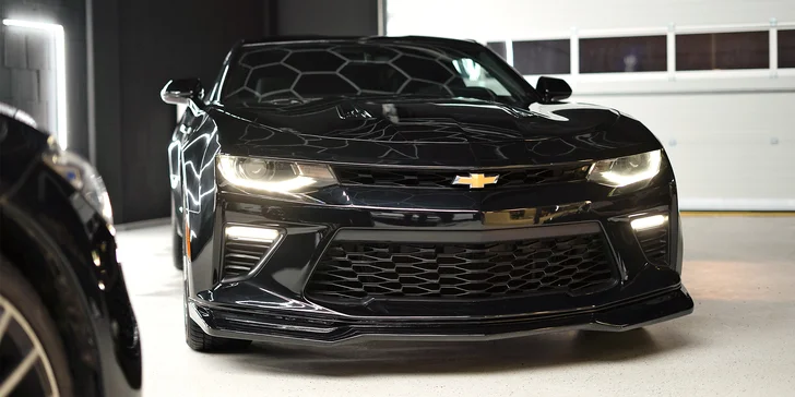 Kombinace manuální převodovky, kit sání motoru, celonerezového výfuku od značky UGR a brzd Brembo se postará o výjimečný zážitek. 