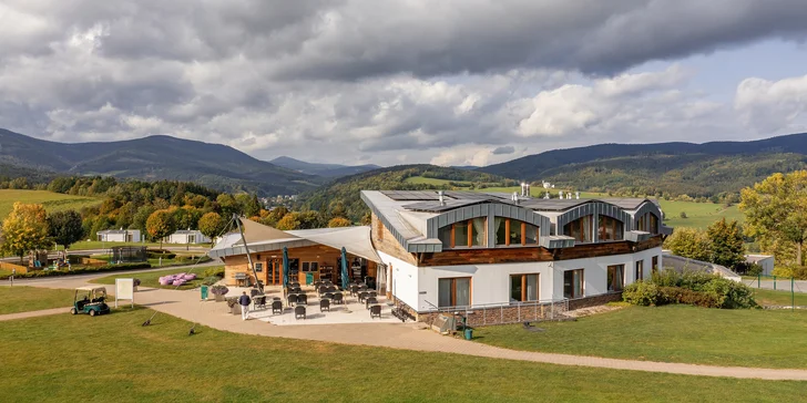Bude plný výletů i relaxace ve wellness, kam máte neomezený vstup. 