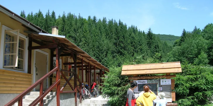 hostinec Kukučka – začiatok náučného chodníka Medveďou cestičkou