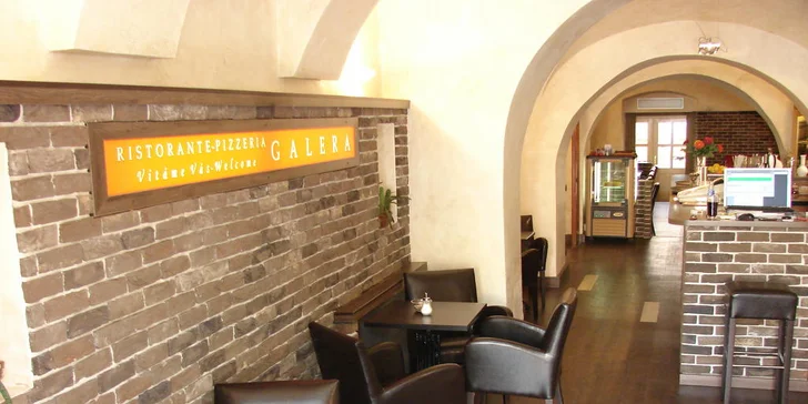 Dvoje italské těstoviny, pizzy, rizota nebo saláty