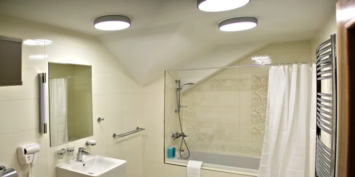 Luxusní wellness s polopenzí v hotelu Větruše