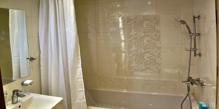 Luxusní wellness s polopenzí v hotelu Větruše