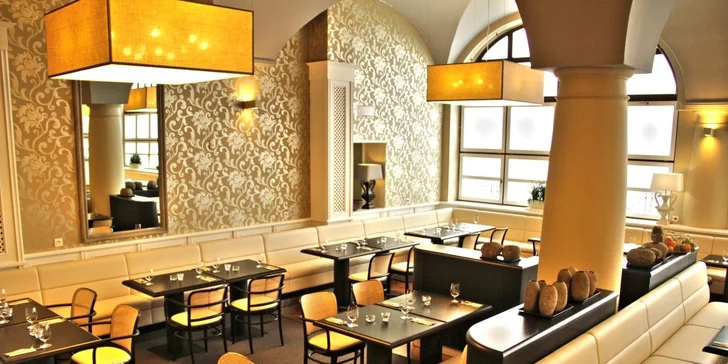 Luxusní wellness s polopenzí v hotelu Větruše