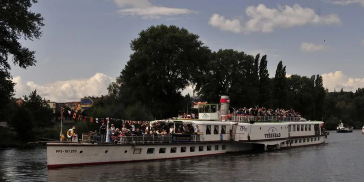 Úžasná plavba na Slapy historickým parníkem