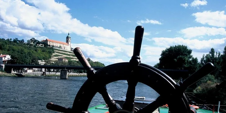 Úžasná plavba na Slapy historickým parníkem