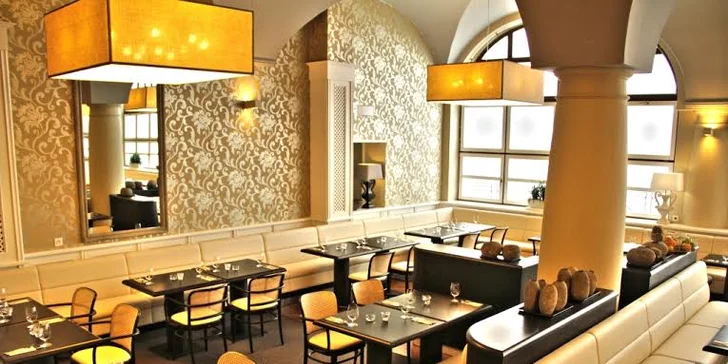 Luxusní wellness s polopenzí v hotelu Větruše