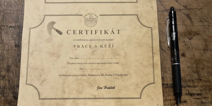 Domů si odnesete hotové výrobky i certifikát o absolvování kurzu.