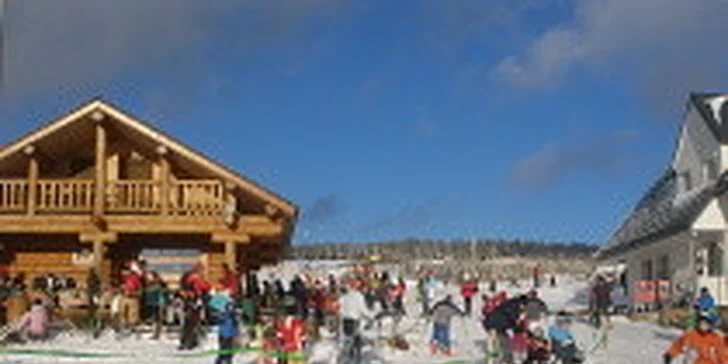 Snowtubing na Božím Daru - 4 jízdy plné zábavy!