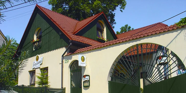 Romantická noc s wellness a lahví sektu