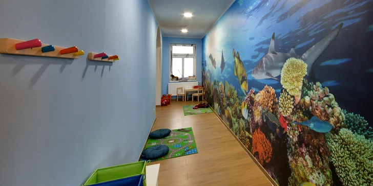 Pokud přijedete s děti, hrozí, že je z dětského koutku už jinam nedostanete.