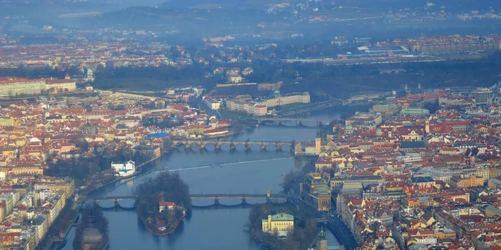 Vyhlídkové lety nad Prahou i nad Orlíkem
